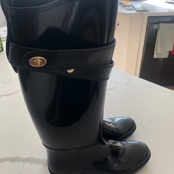 COACH shiny classy rain boots size 7 - Picture 2 of 5